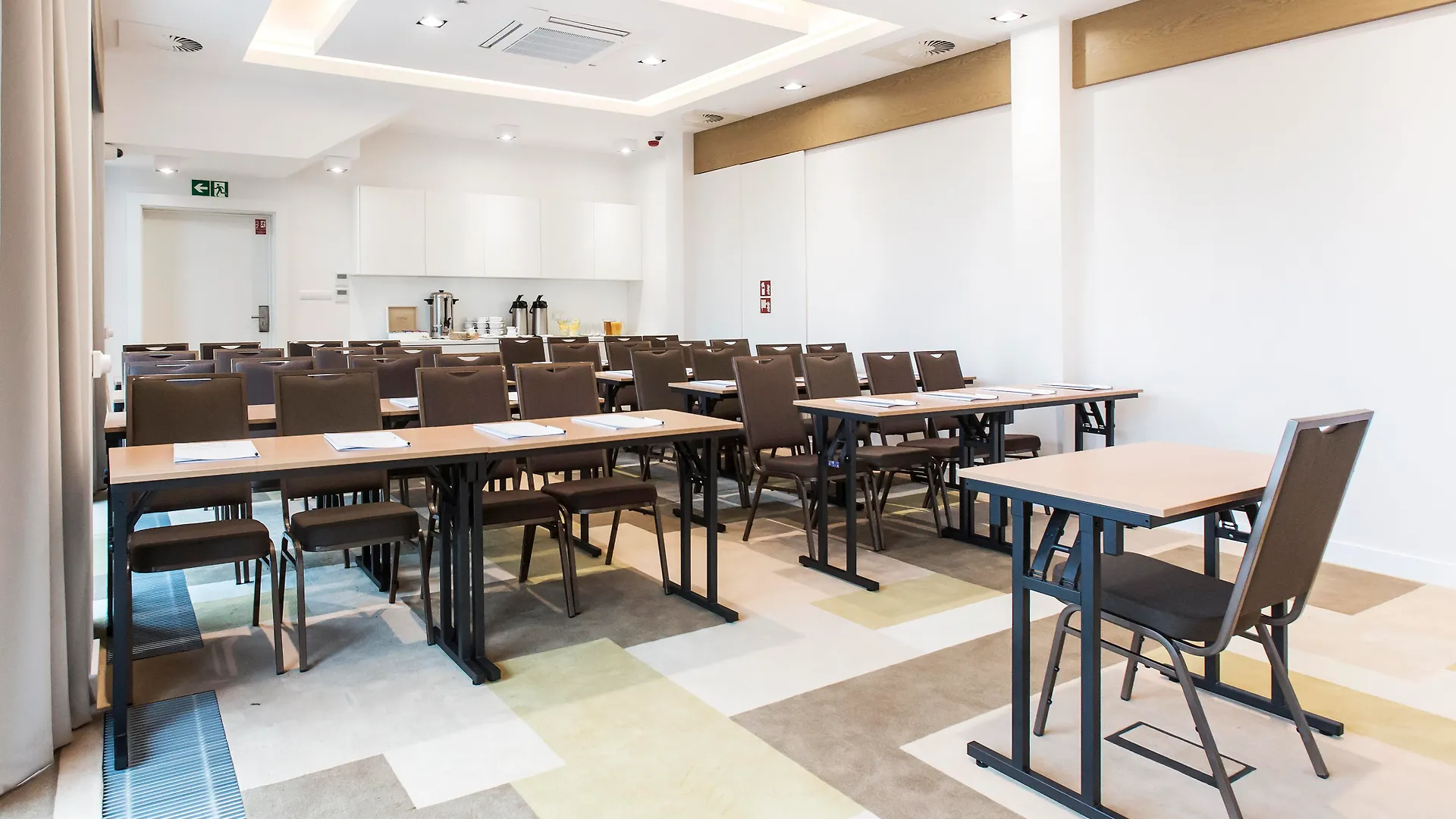 Hotel Platan Gdansk 3*,  Polonya
